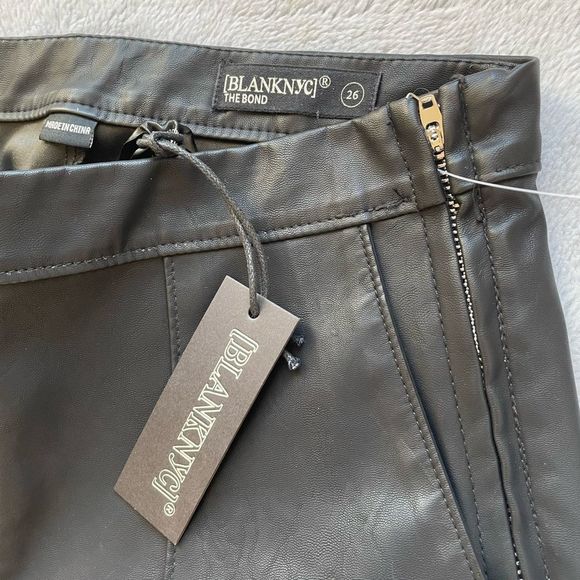 Blank NYC- Pleather Skinny Jeans with Zip Detail - size 26 - Picture 6 of 9